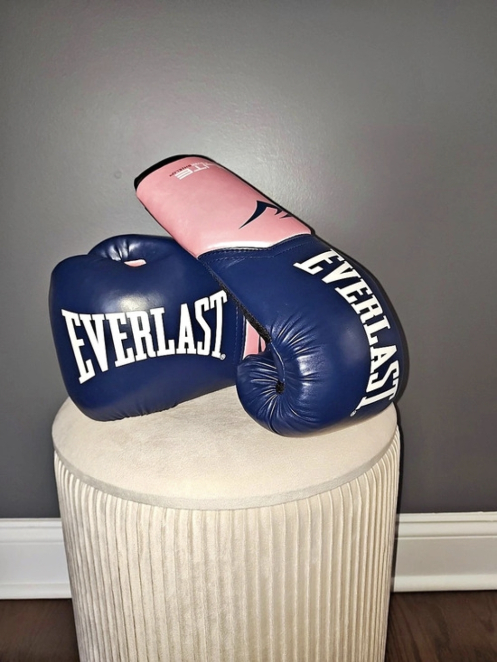 Everlast Elite Pro Style Training Gloves Blue & Pink